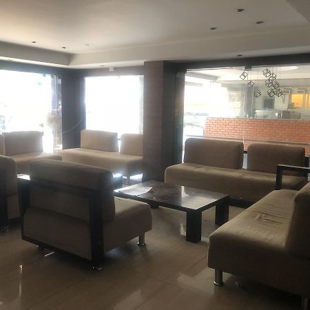 Hotel Shaans Tiruchirappalli Екстериор снимка