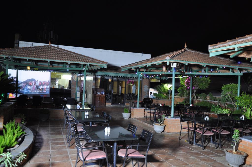 Hotel Shaans Tiruchirappalli Стая снимка
