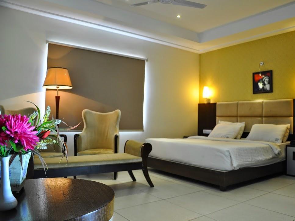 Hotel Shaans Tiruchirappalli Екстериор снимка
