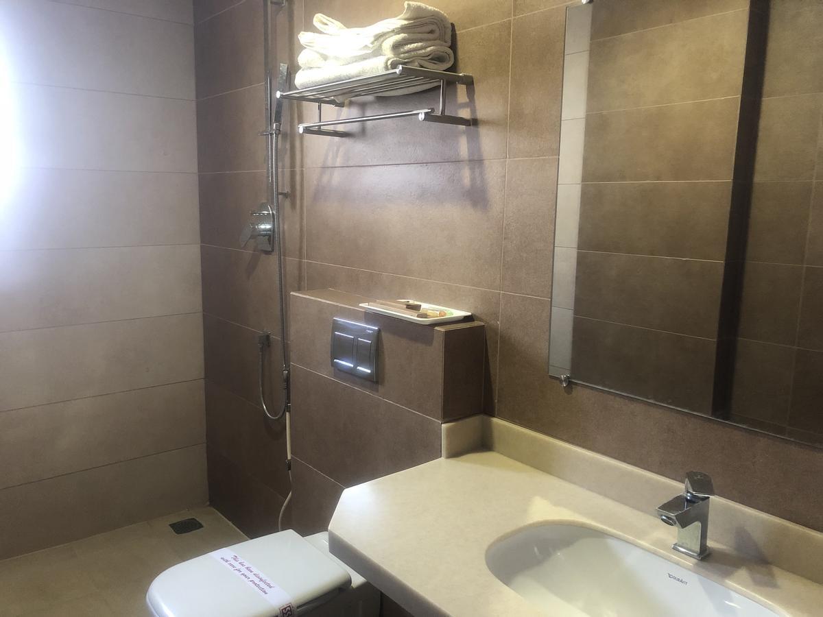 Hotel Shaans Tiruchirappalli Екстериор снимка