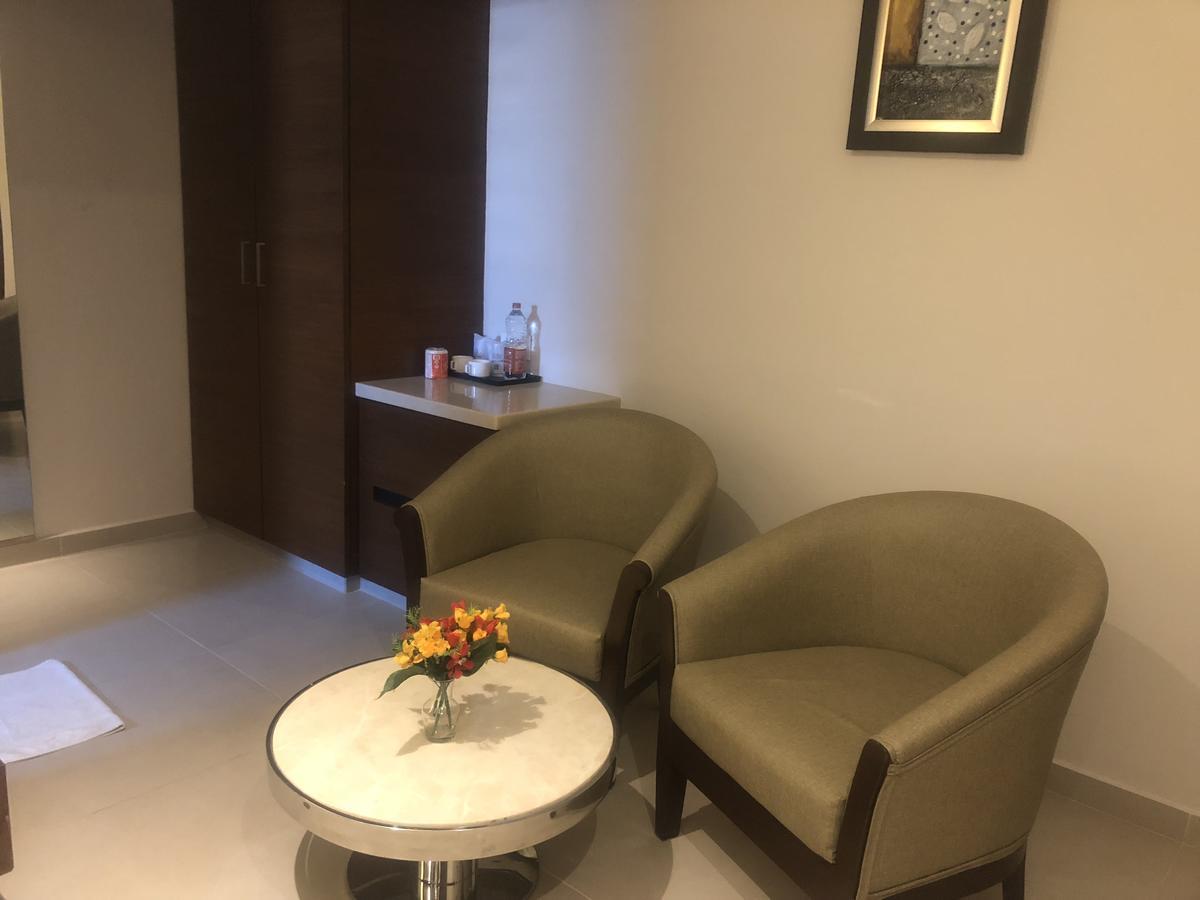 Hotel Shaans Tiruchirappalli Екстериор снимка